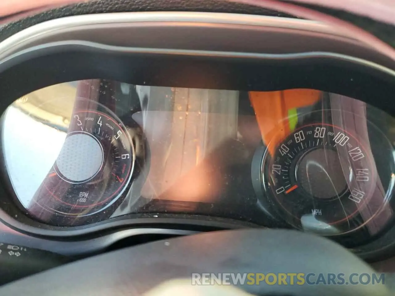 9 Photograph of a damaged car 2C3CDZJG4KH667903 DODGE CHALLENGER 2019