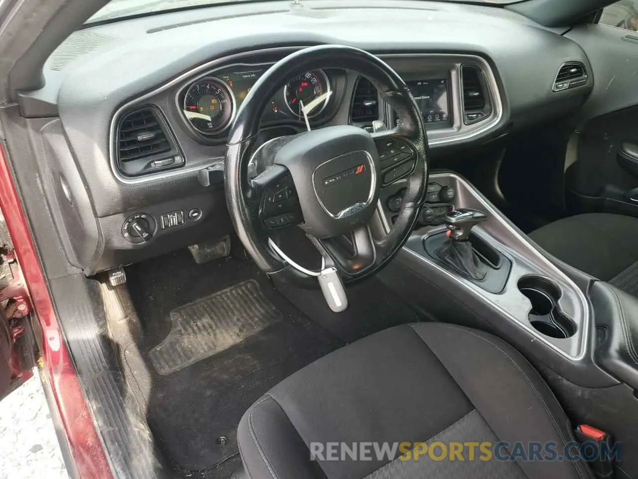 8 Photograph of a damaged car 2C3CDZJG5KH759487 DODGE CHALLENGER 2019