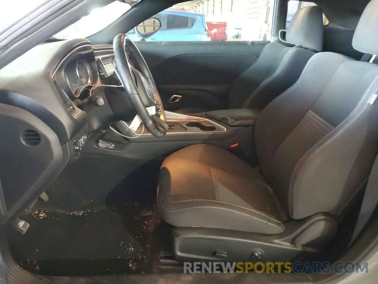 7 Photograph of a damaged car 2C3CDZJG6KH596543 DODGE CHALLENGER 2019