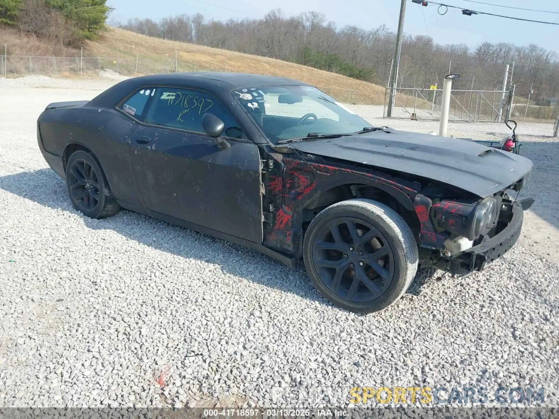 1 Photograph of a damaged car 2C3CDZJG7KH521897 DODGE CHALLENGER 2019