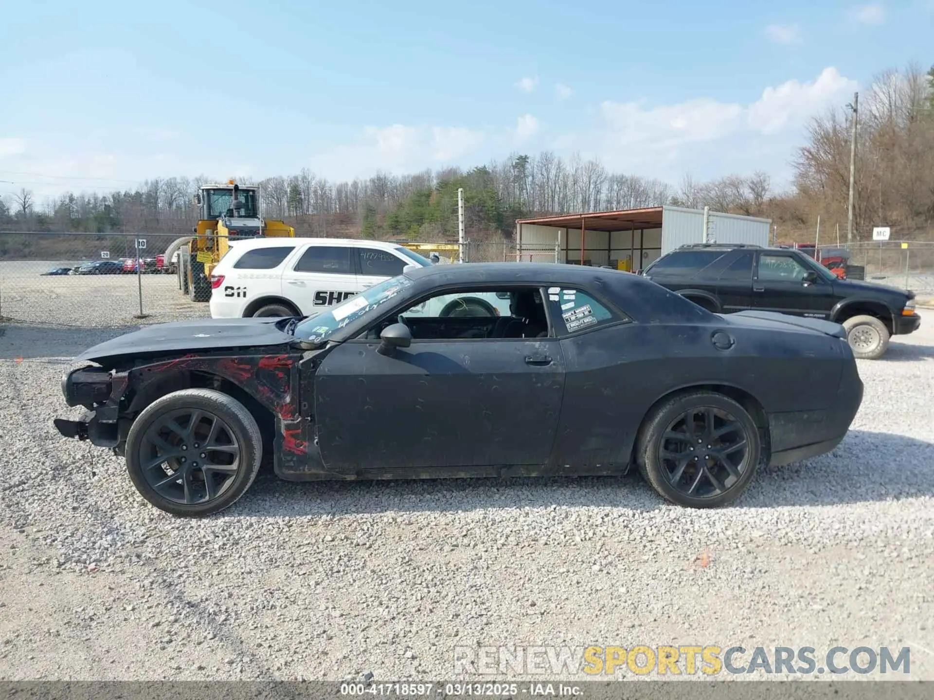 14 Photograph of a damaged car 2C3CDZJG7KH521897 DODGE CHALLENGER 2019