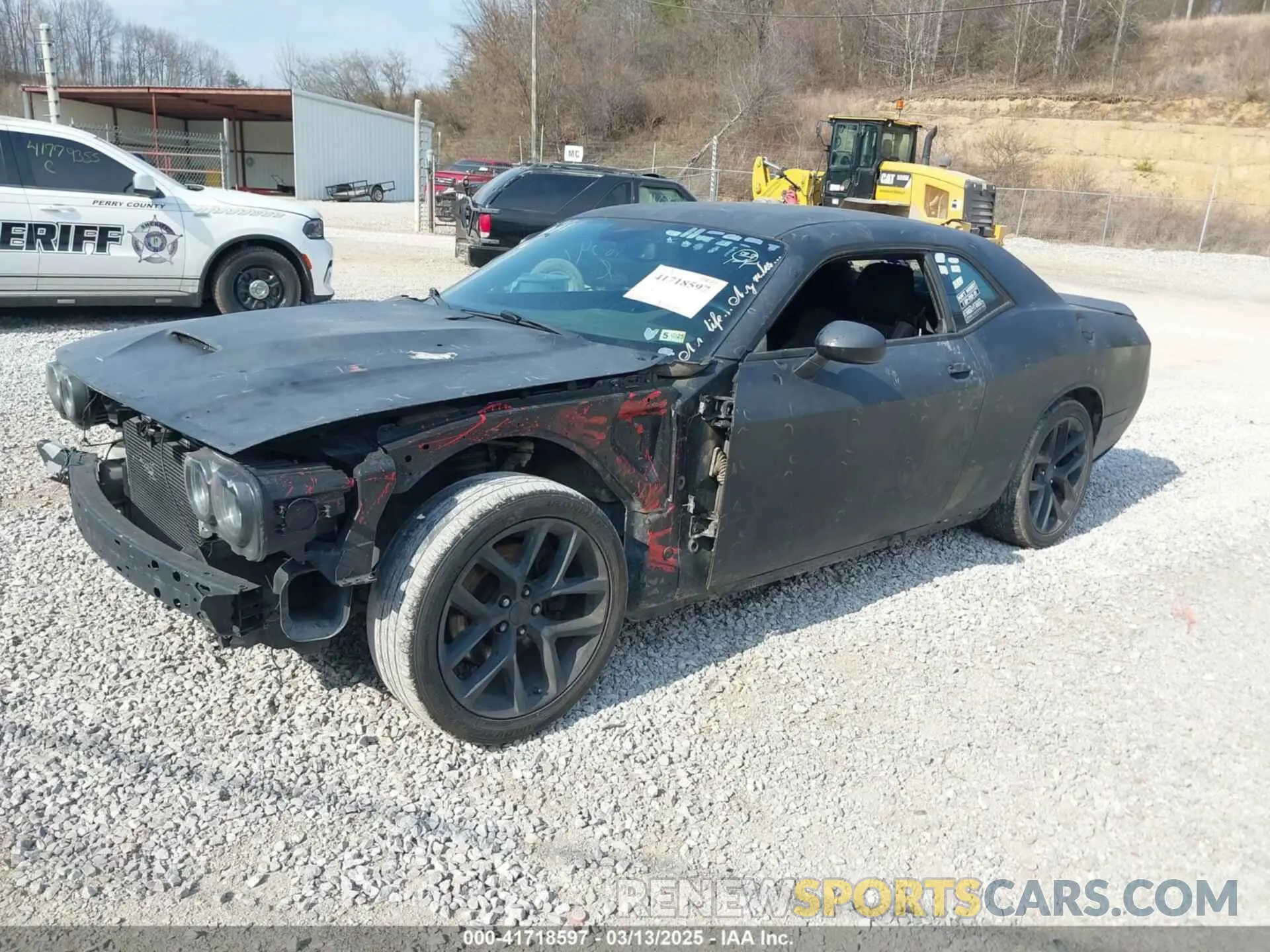 2 Photograph of a damaged car 2C3CDZJG7KH521897 DODGE CHALLENGER 2019
