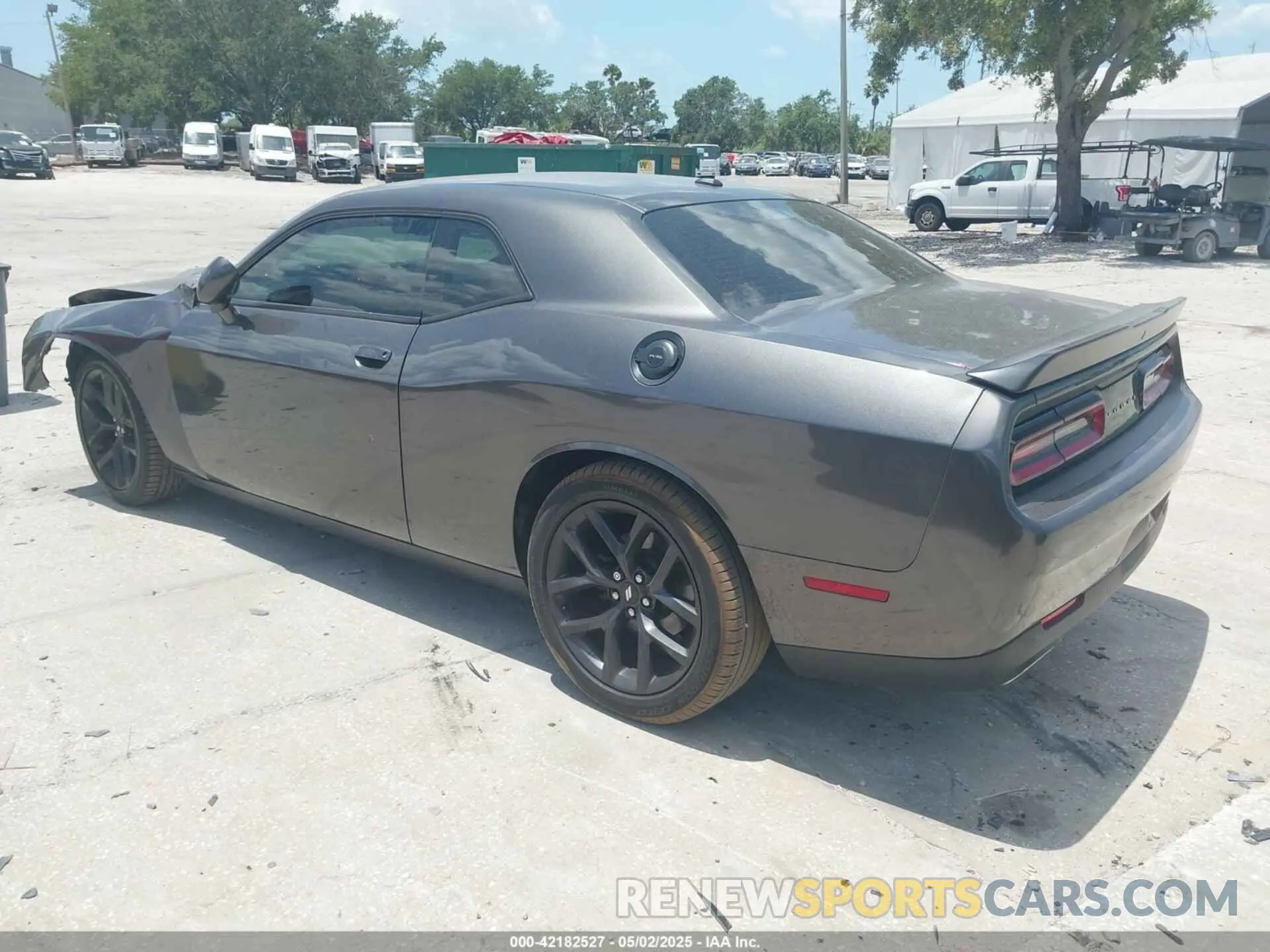 3 Photograph of a damaged car 2C3CDZJG9KH708803 DODGE CHALLENGER 2019