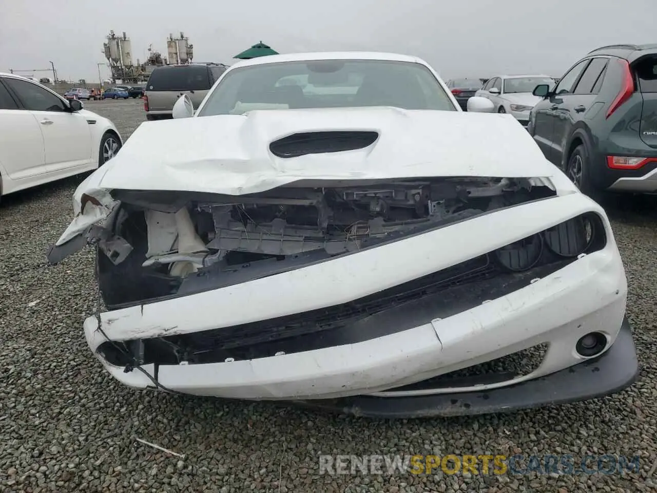 5 Photograph of a damaged car 2C3CDZJG9KH712852 DODGE CHALLENGER 2019