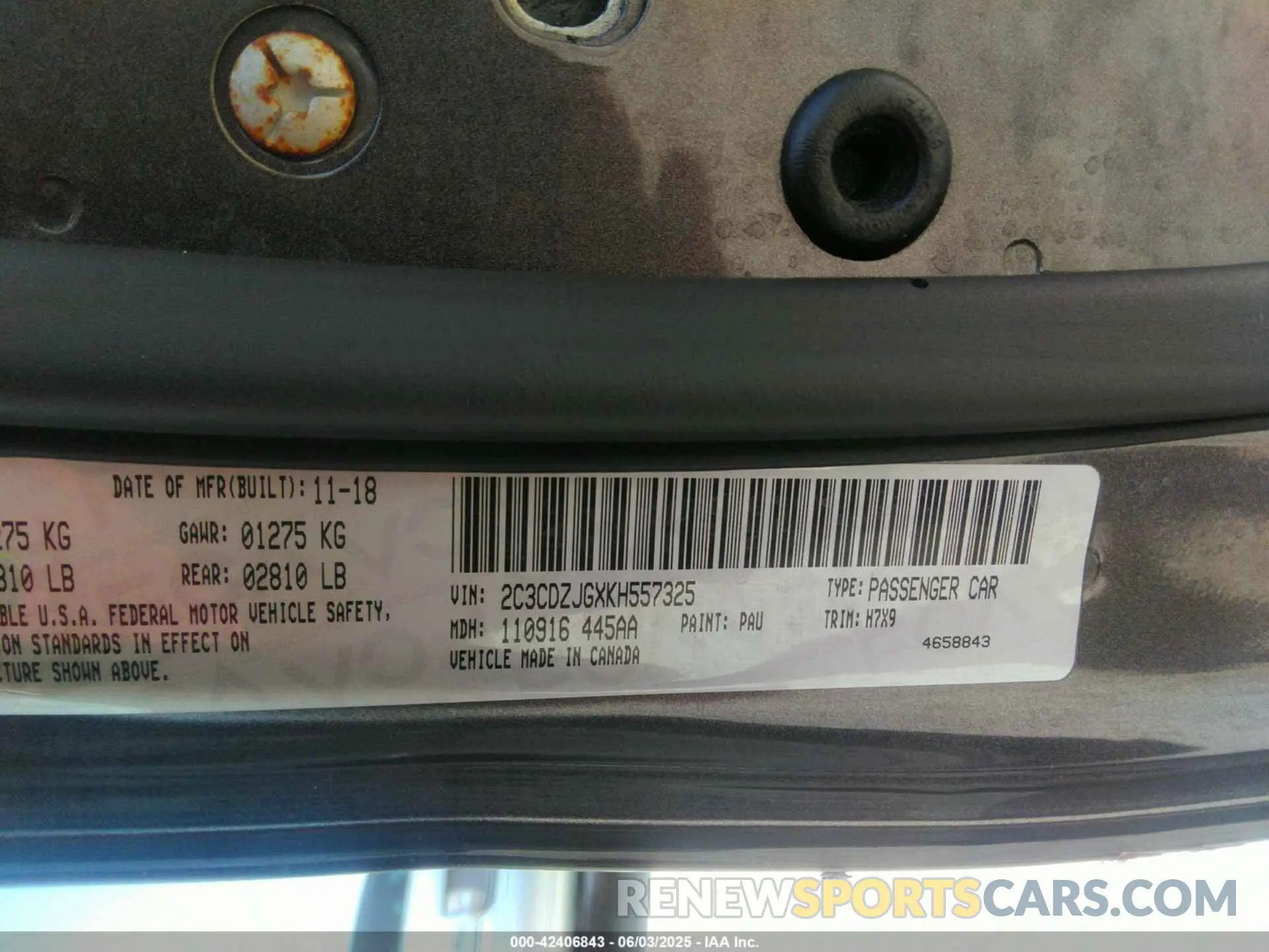 9 Photograph of a damaged car 2C3CDZJGXKH557325 DODGE CHALLENGER 2019