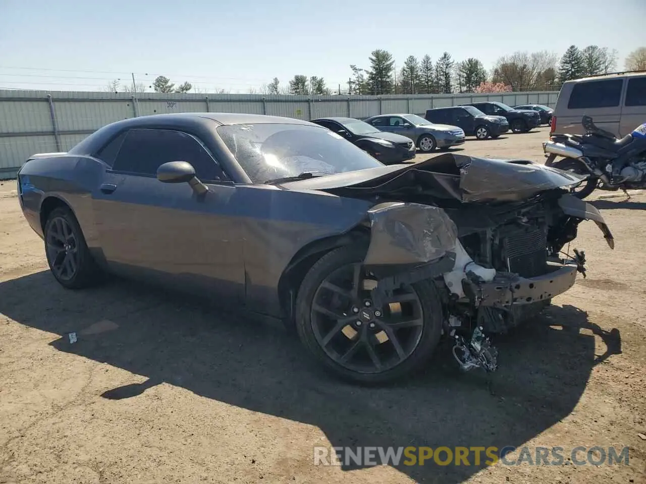 4 Photograph of a damaged car 2C3CDZJGXKH627275 DODGE CHALLENGER 2019