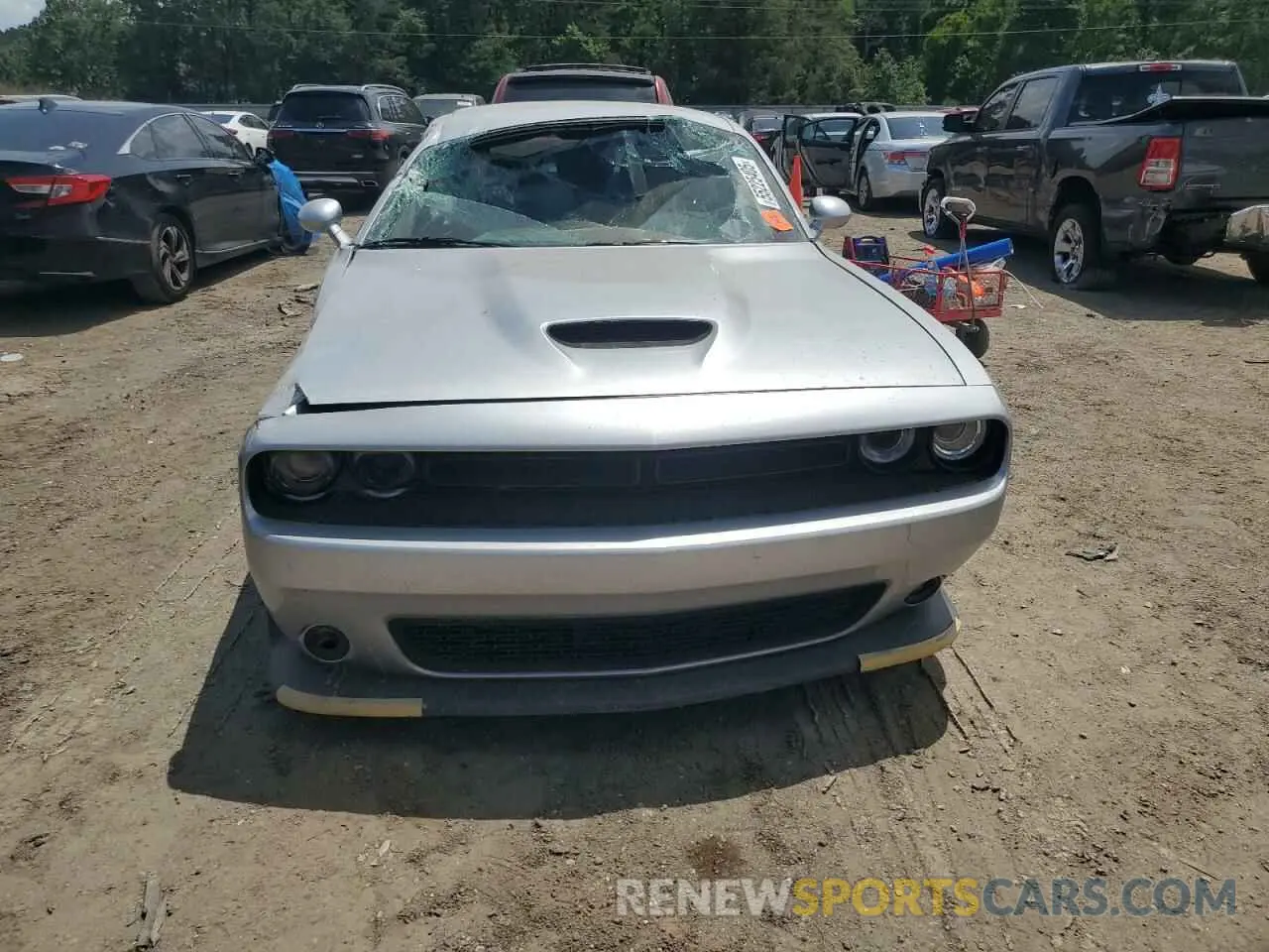 5 Photograph of a damaged car 2C3CDZJGXKH737291 DODGE CHALLENGER 2019