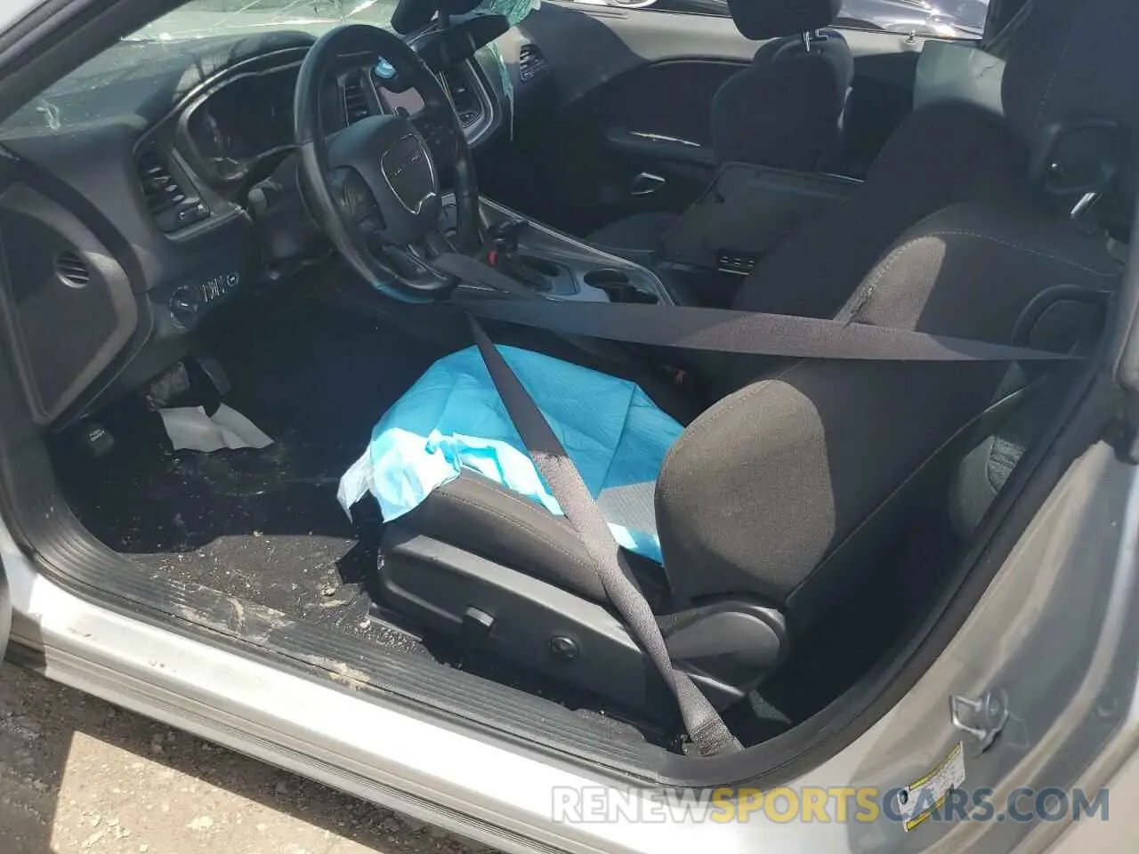 7 Photograph of a damaged car 2C3CDZJGXKH737291 DODGE CHALLENGER 2019