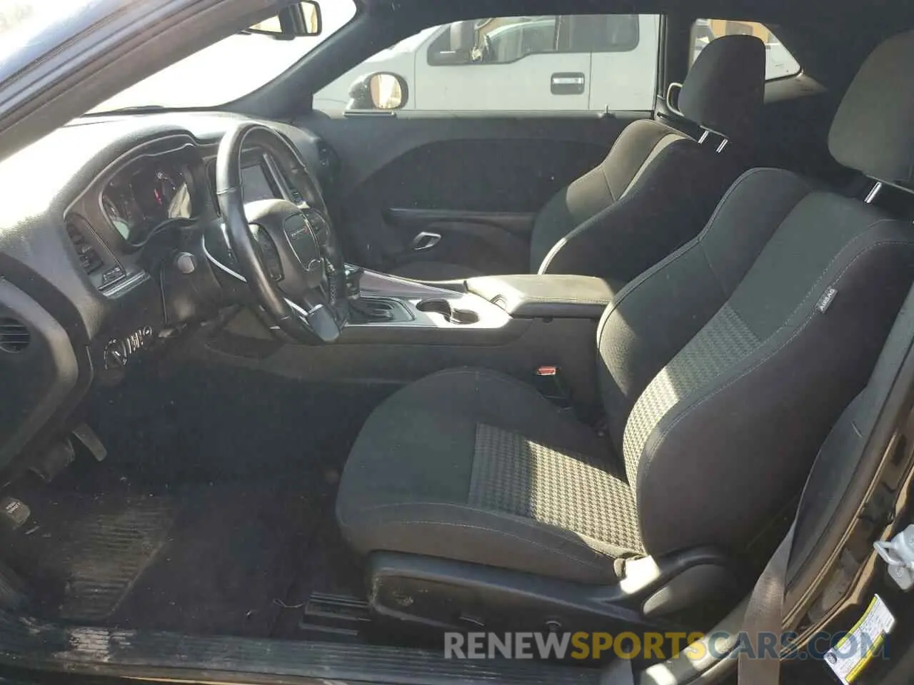 7 Photograph of a damaged car 2C3CDZKG2KH526214 DODGE CHALLENGER 2019