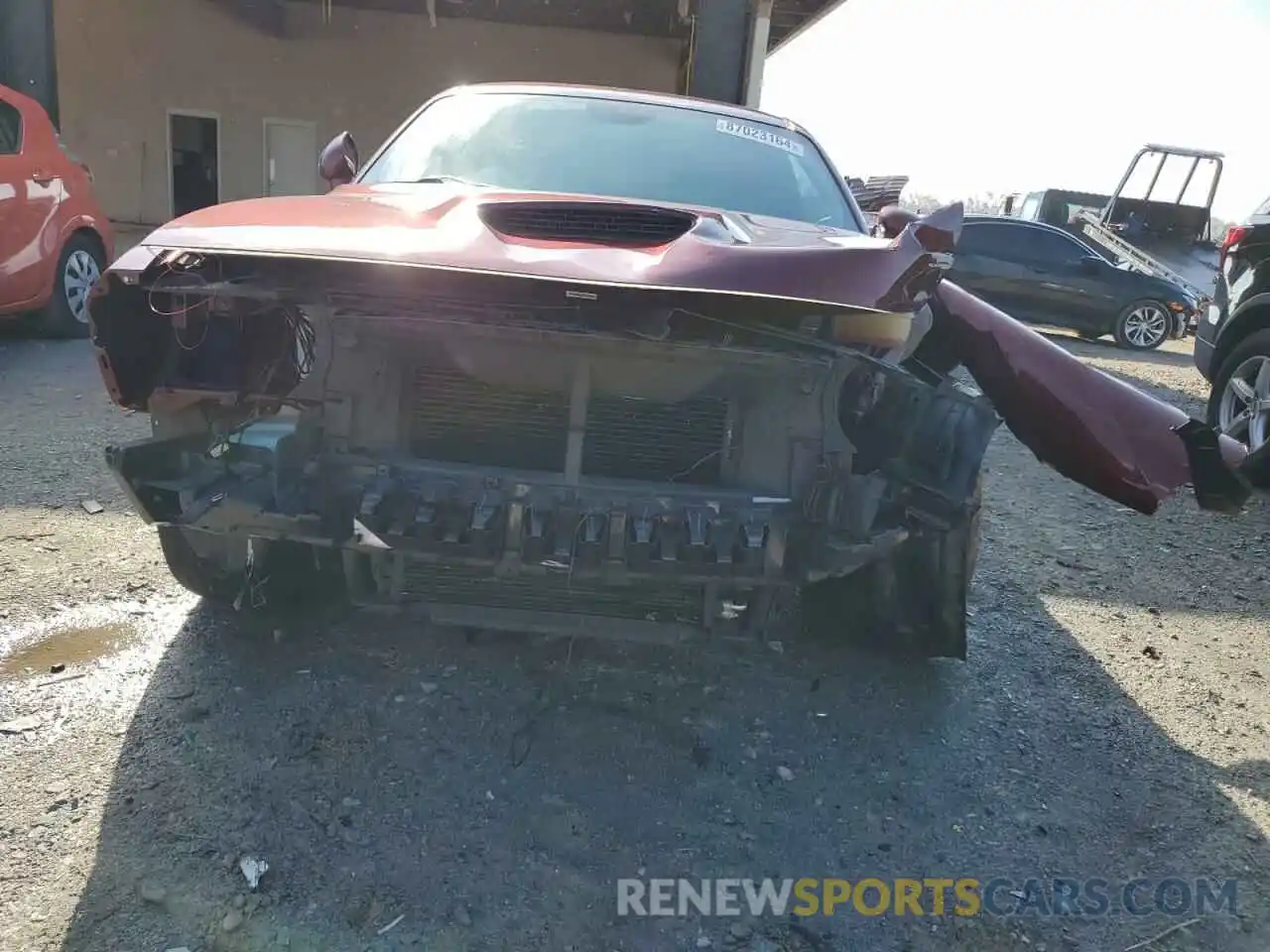 5 Photograph of a damaged car 2C3CDZKGXKH724460 DODGE CHALLENGER 2019