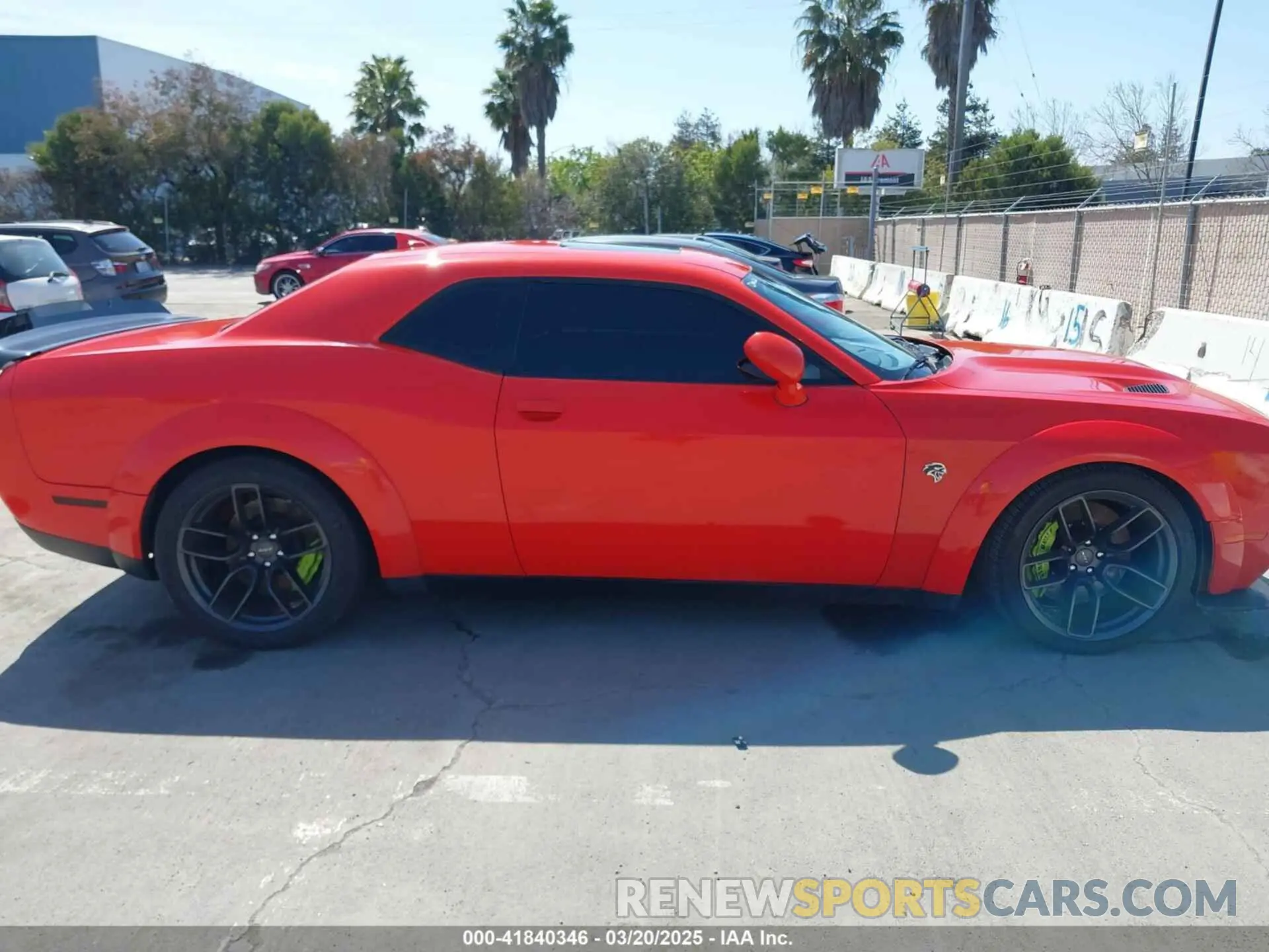12 Photograph of a damaged car 2C3CDZL90KH634556 DODGE CHALLENGER 2019