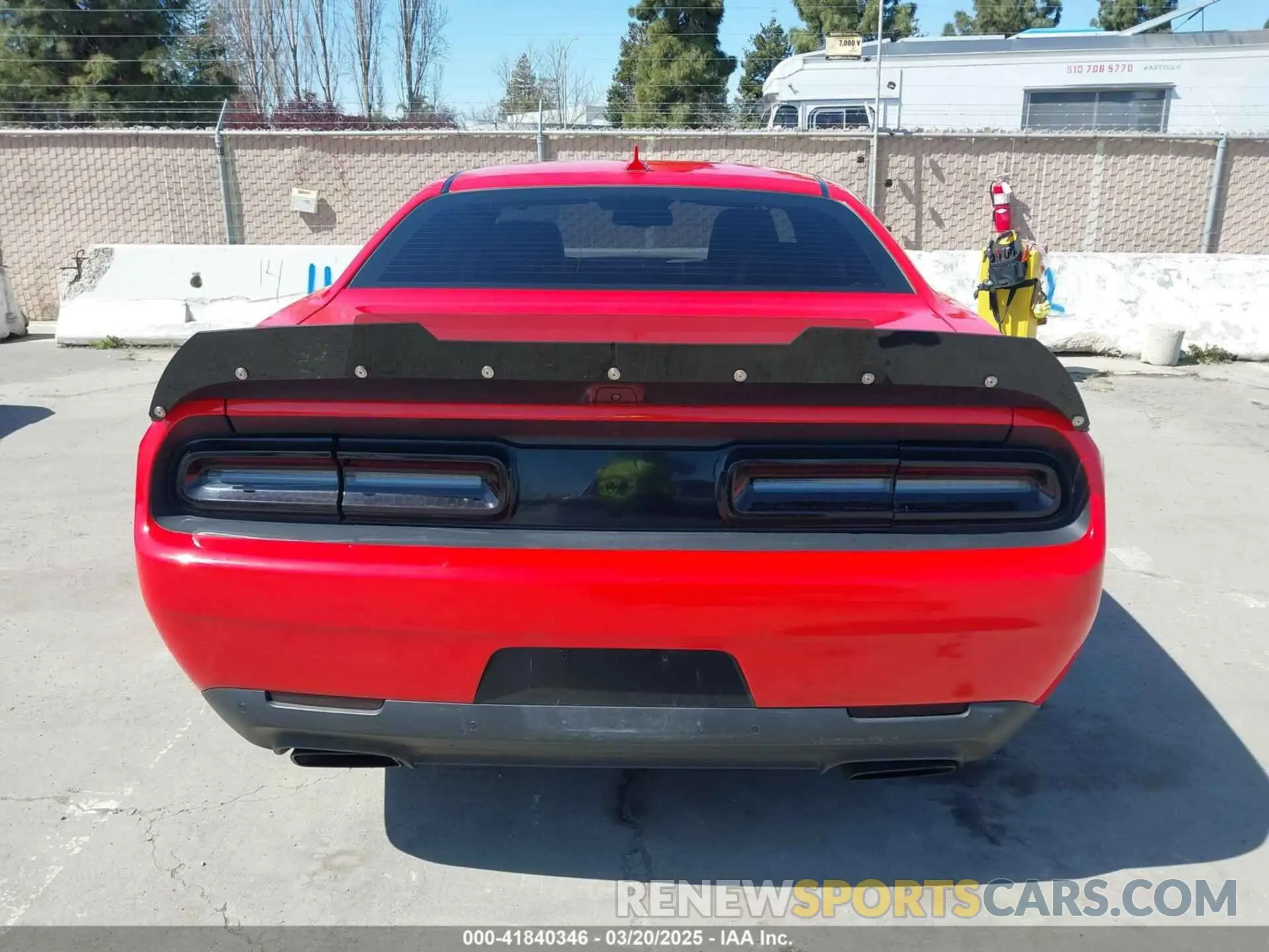 15 Photograph of a damaged car 2C3CDZL90KH634556 DODGE CHALLENGER 2019