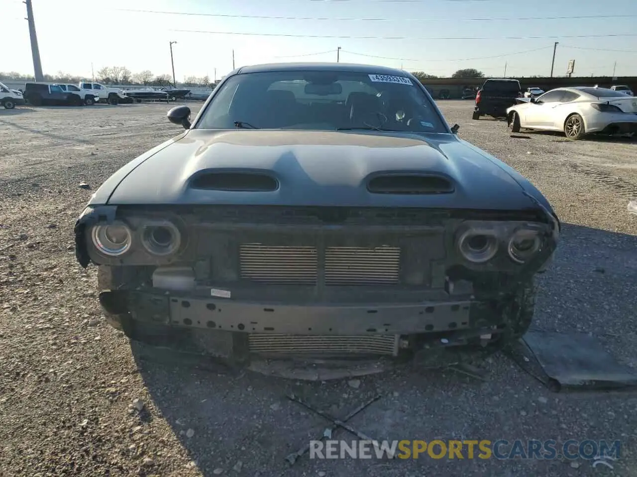 5 Photograph of a damaged car 2C3CDZL90KH756429 DODGE CHALLENGER 2019