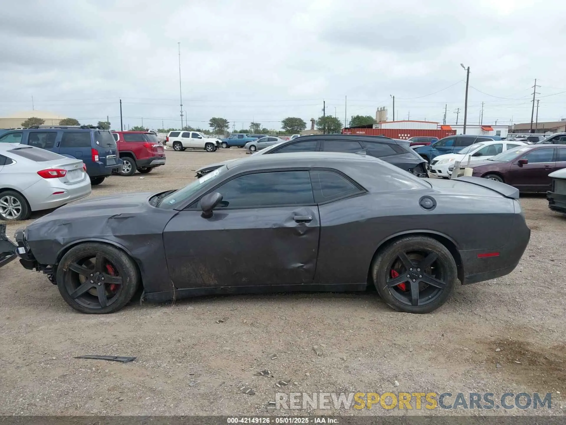 15 Photograph of a damaged car 2C3CDZL95KH695031 DODGE CHALLENGER 2019