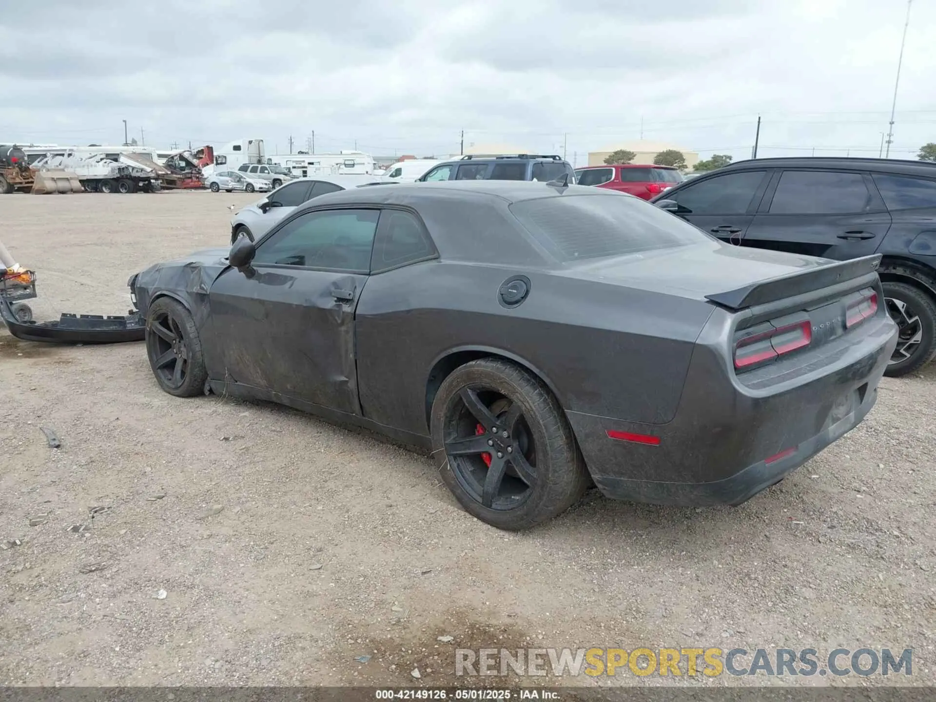 3 Photograph of a damaged car 2C3CDZL95KH695031 DODGE CHALLENGER 2019