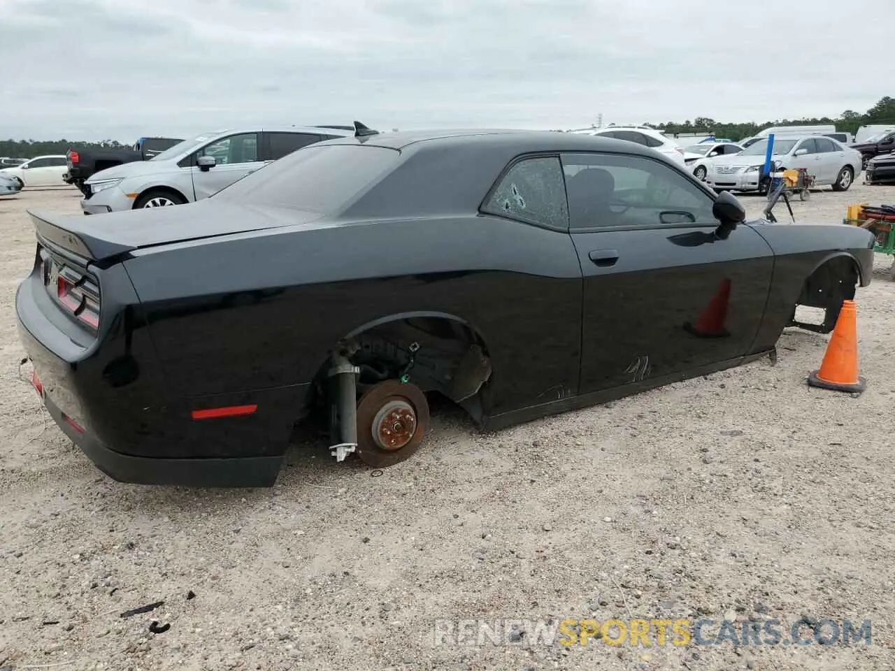 3 Photograph of a damaged car 2C3CDZL9XKH537123 DODGE CHALLENGER 2019