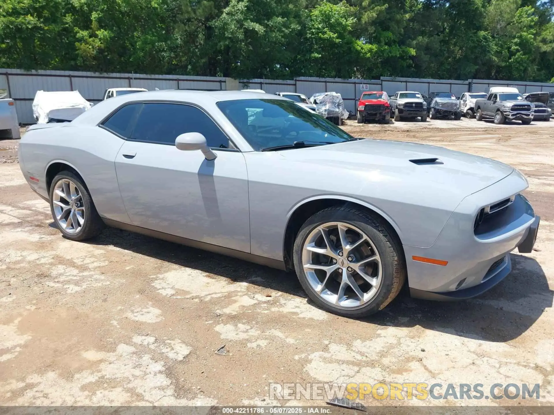 1 Photograph of a damaged car 2C3CDZAG0LH199069 DODGE CHALLENGER 2020