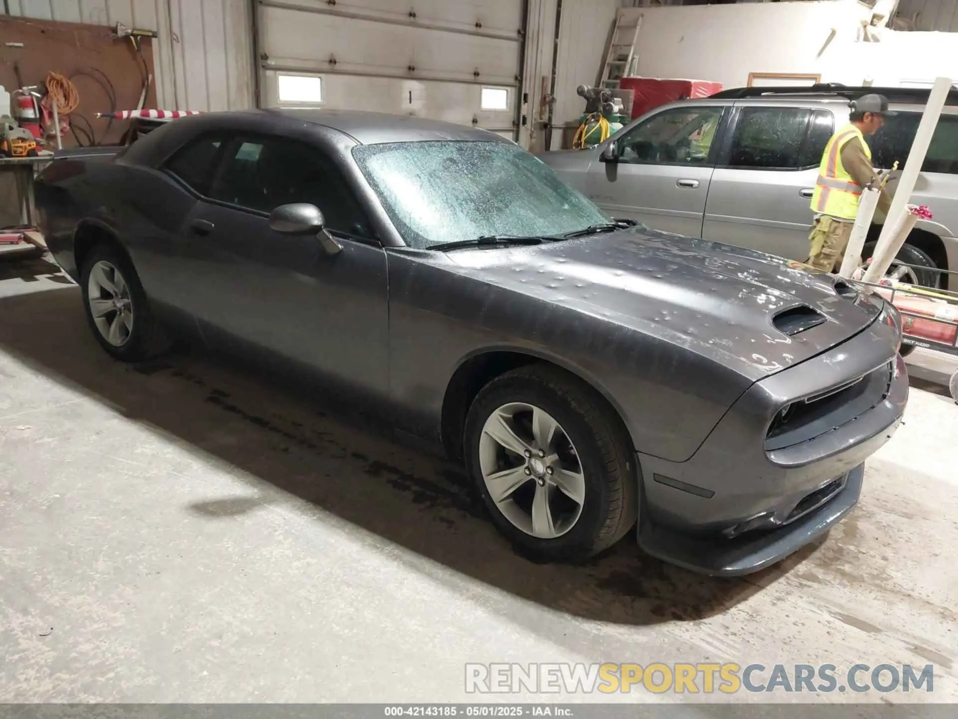 1 Photograph of a damaged car 2C3CDZAG0LH203315 DODGE CHALLENGER 2020