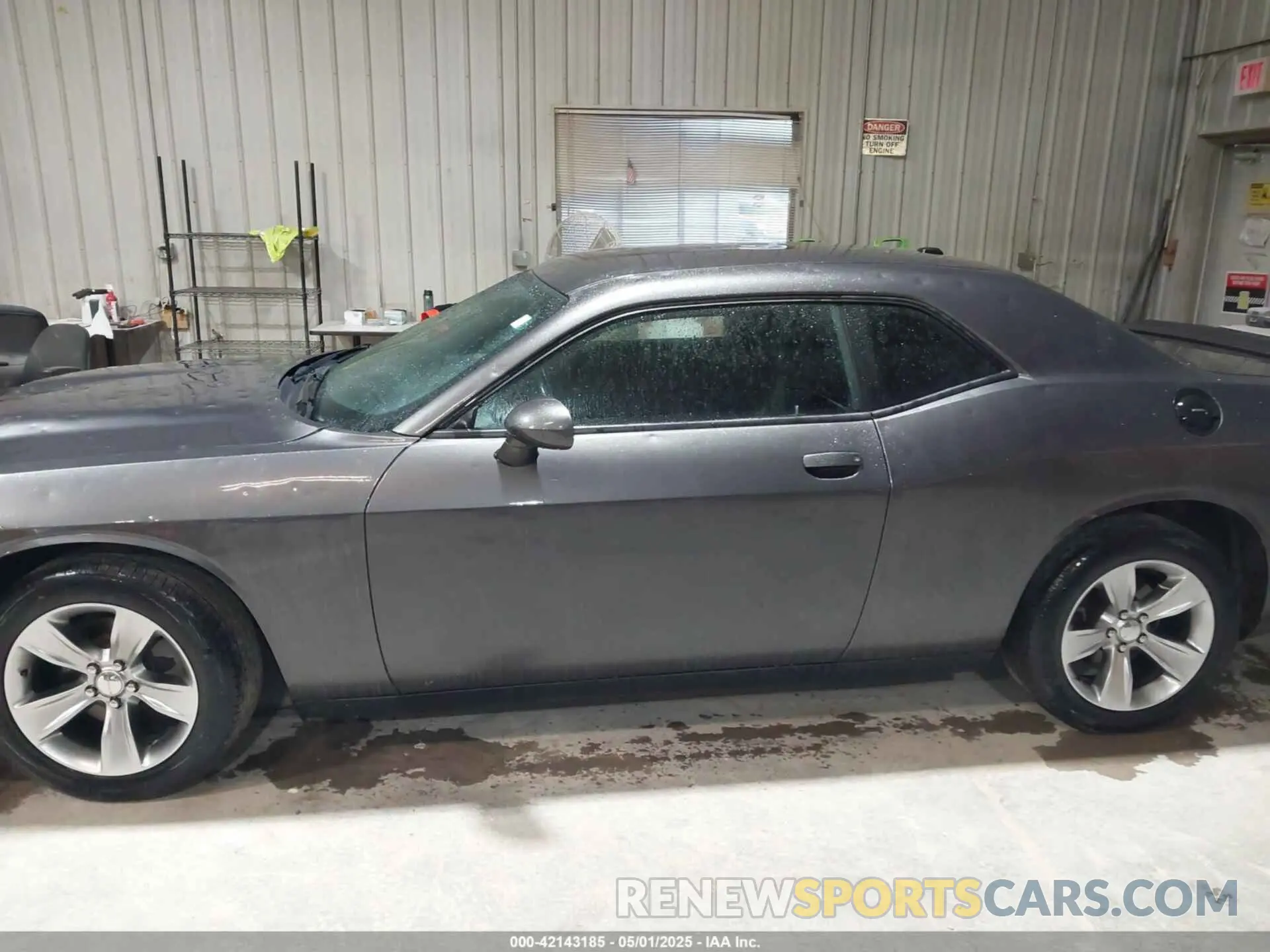 14 Photograph of a damaged car 2C3CDZAG0LH203315 DODGE CHALLENGER 2020