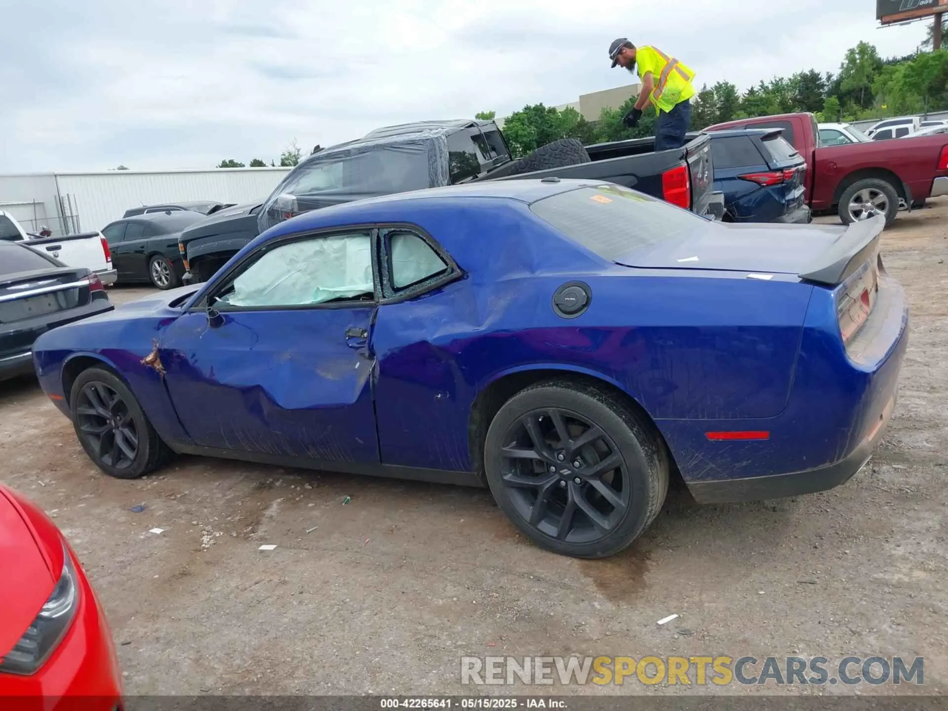 14 Photograph of a damaged car 2C3CDZAG0LH214878 DODGE CHALLENGER 2020