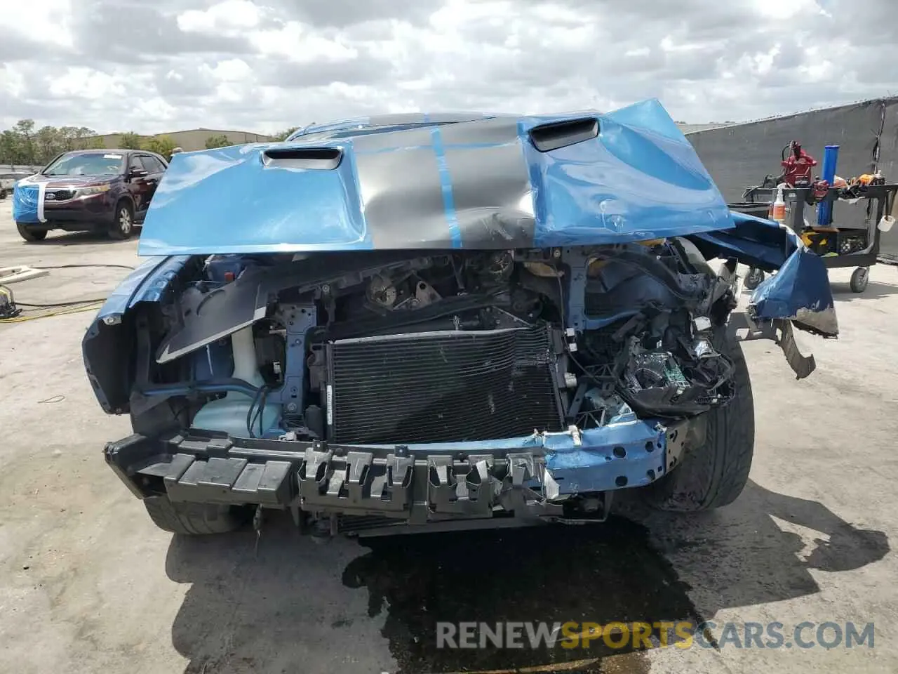 5 Photograph of a damaged car 2C3CDZAG0LH219112 DODGE CHALLENGER 2020