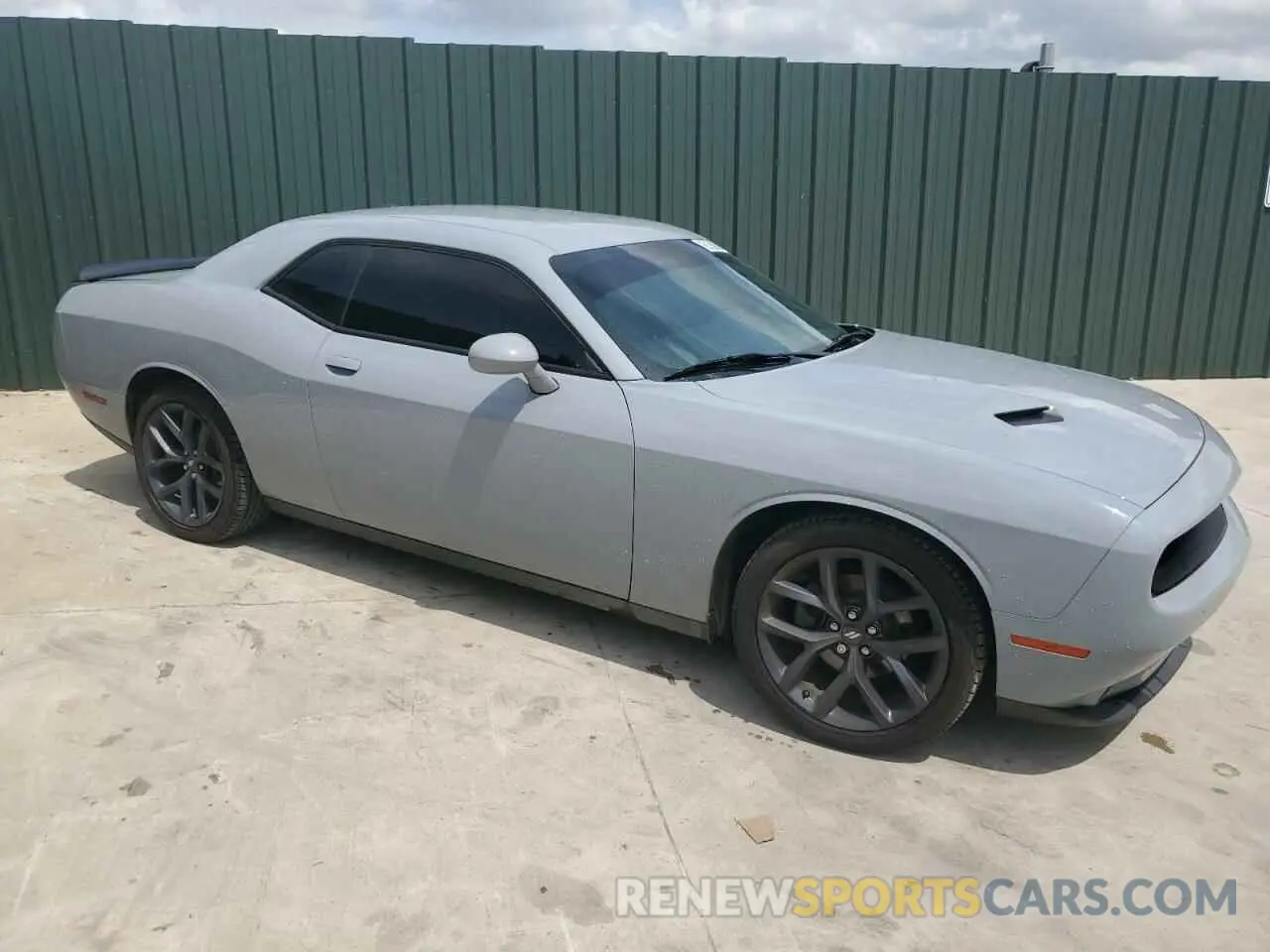 4 Photograph of a damaged car 2C3CDZAG1LH223265 DODGE CHALLENGER 2020