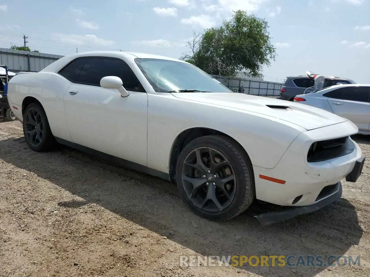 4 Photograph of a damaged car 2C3CDZAG1LH239725 DODGE CHALLENGER 2020
