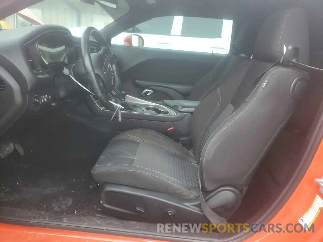 7 Photograph of a damaged car 2C3CDZAG3LH185439 DODGE CHALLENGER 2020