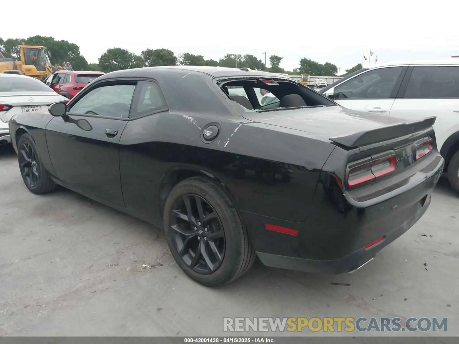 3 Photograph of a damaged car 2C3CDZAG3LH202188 DODGE CHALLENGER 2020