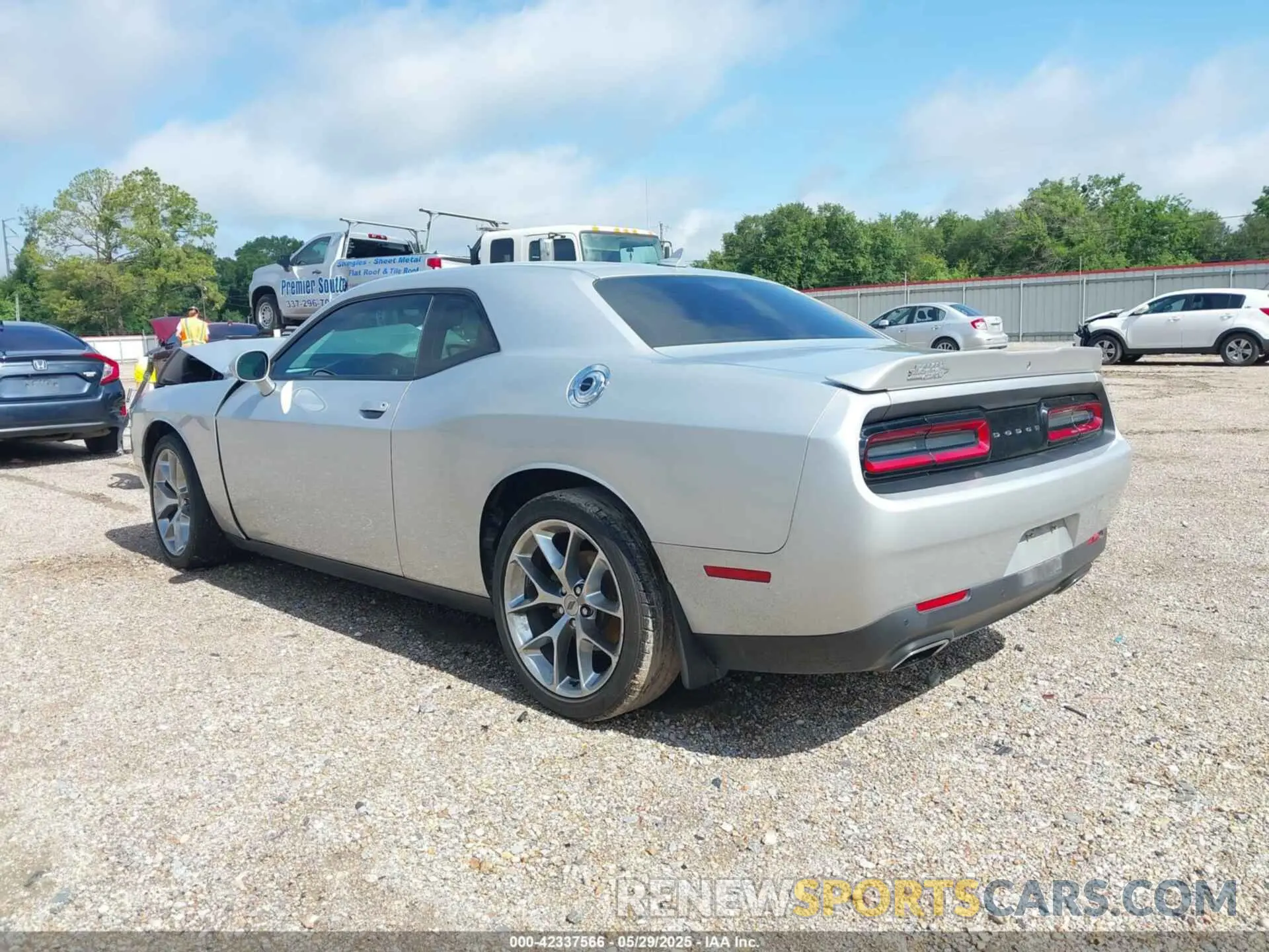3 Photograph of a damaged car 2C3CDZAG4LH199088 DODGE CHALLENGER 2020