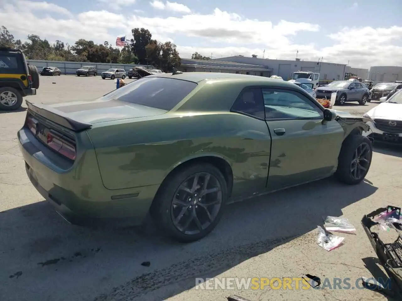 3 Photograph of a damaged car 2C3CDZAG5LH105588 DODGE CHALLENGER 2020