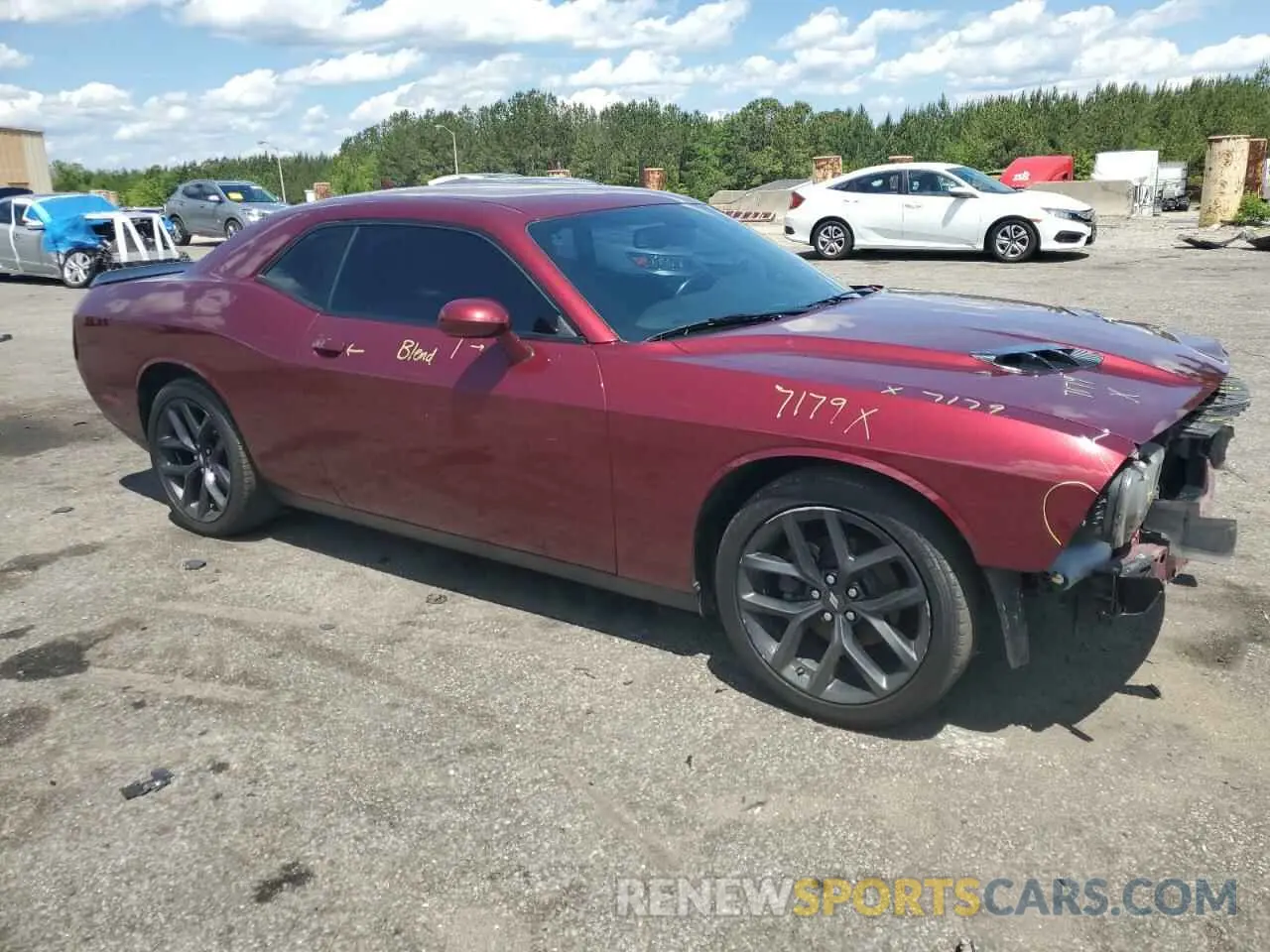 4 Photograph of a damaged car 2C3CDZAG5LH185166 DODGE CHALLENGER 2020