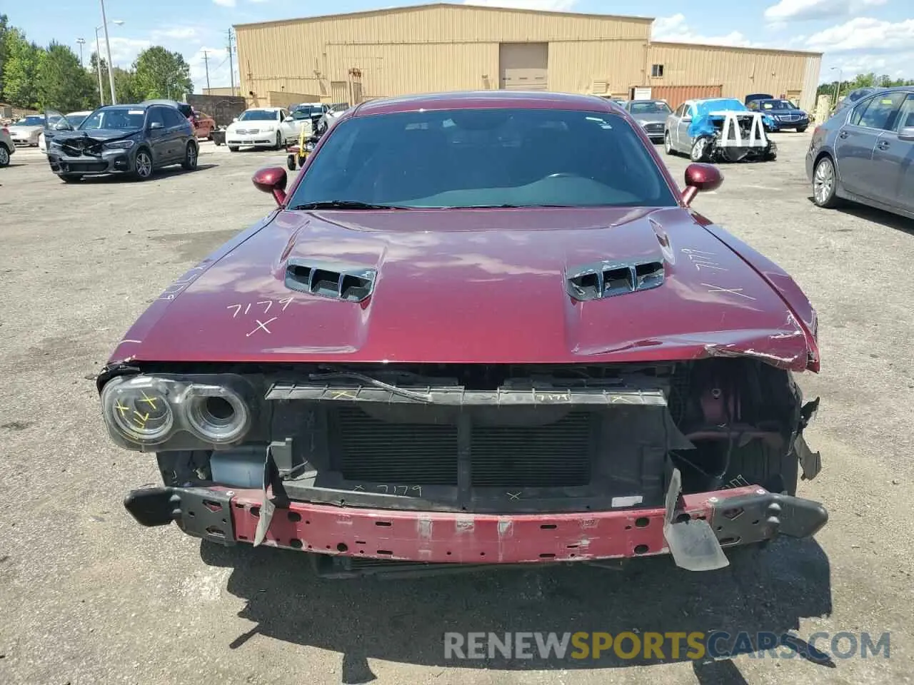 5 Photograph of a damaged car 2C3CDZAG5LH185166 DODGE CHALLENGER 2020