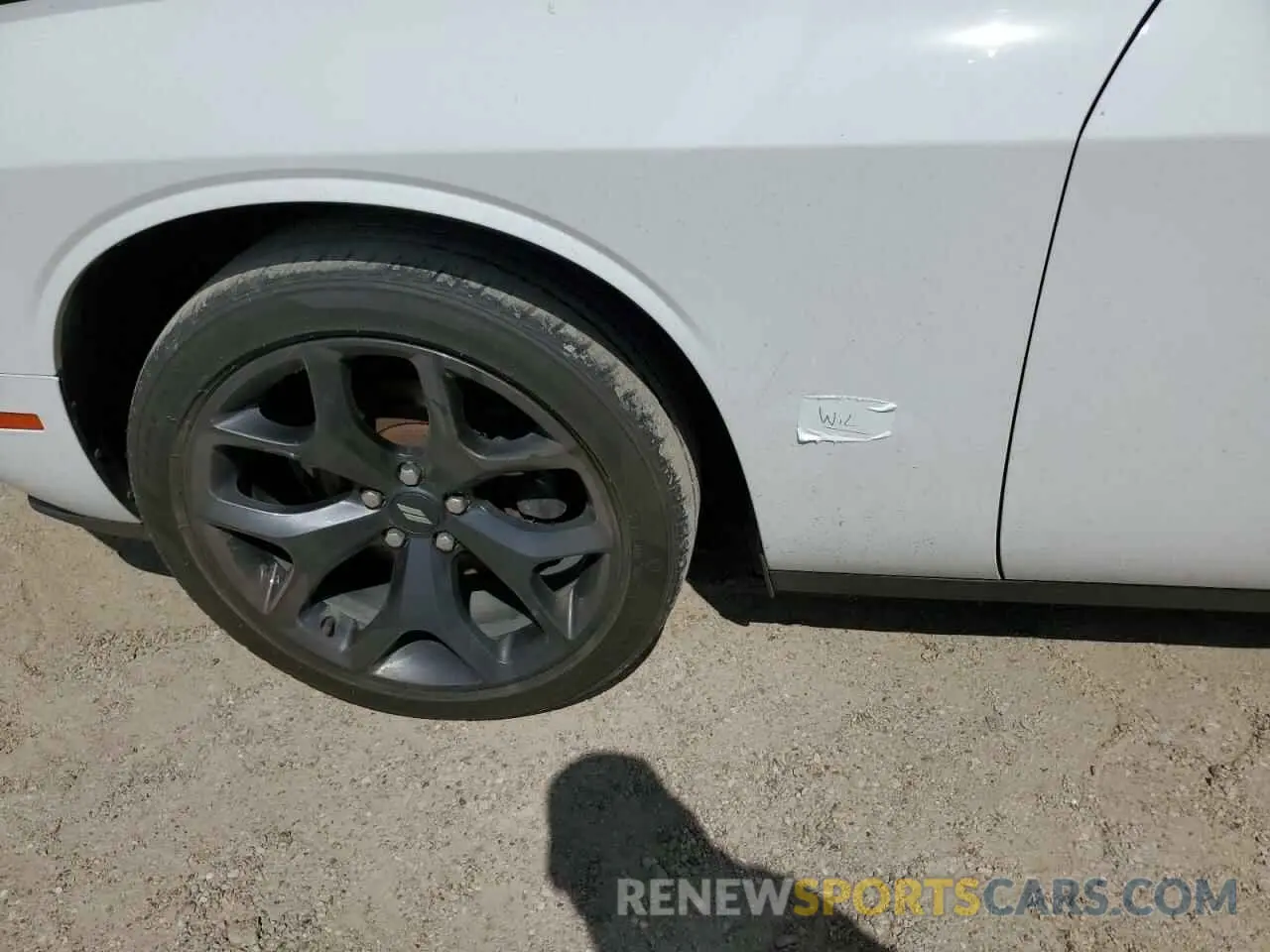12 Photograph of a damaged car 2C3CDZAG5LH226394 DODGE CHALLENGER 2020