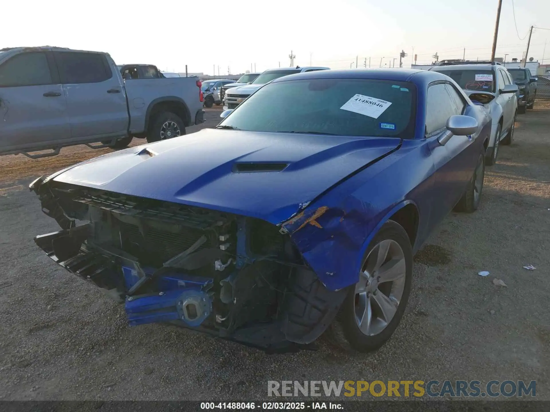 2 Photograph of a damaged car 2C3CDZAG5LH231515 DODGE CHALLENGER 2020
