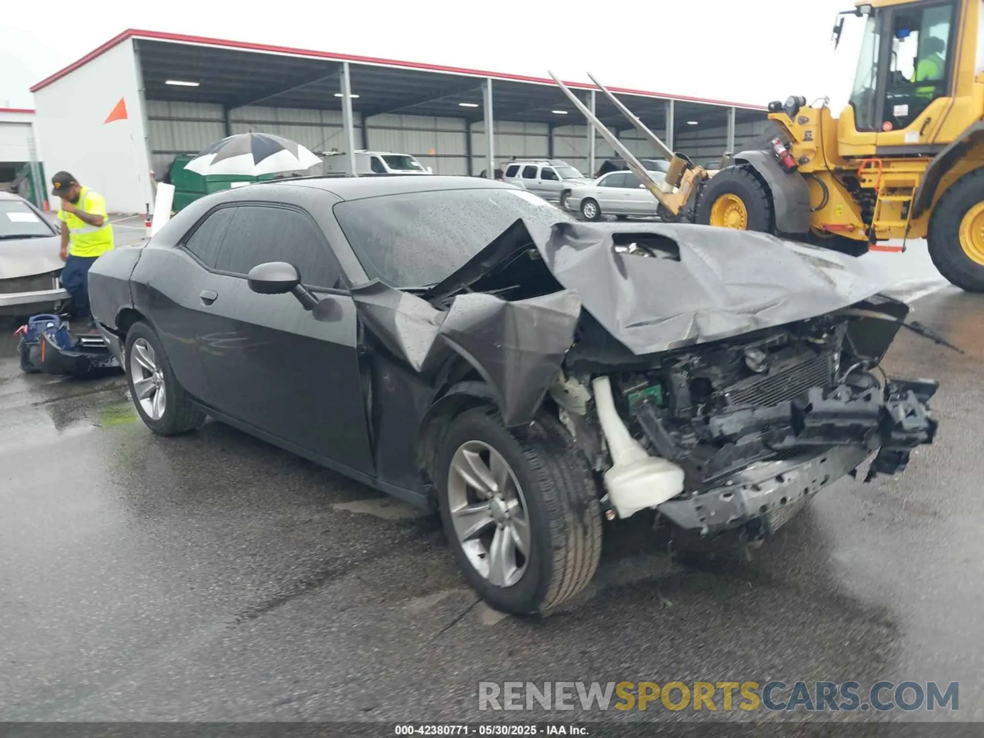 1 Photograph of a damaged car 2C3CDZAG7LH105513 DODGE CHALLENGER 2020