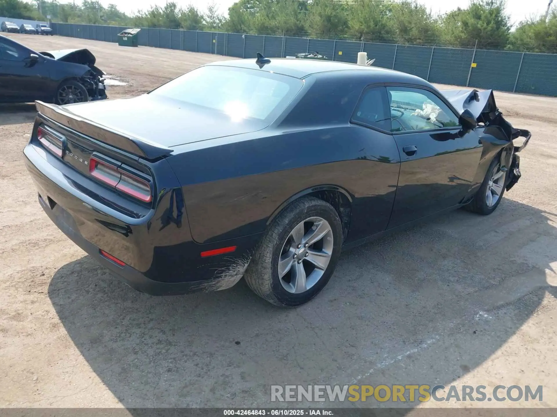 4 Photograph of a damaged car 2C3CDZAG7LH125020 DODGE CHALLENGER 2020