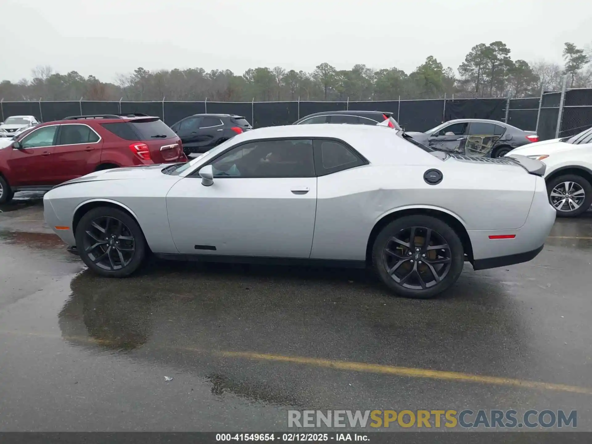 13 Photograph of a damaged car 2C3CDZAG8LH148659 DODGE CHALLENGER 2020