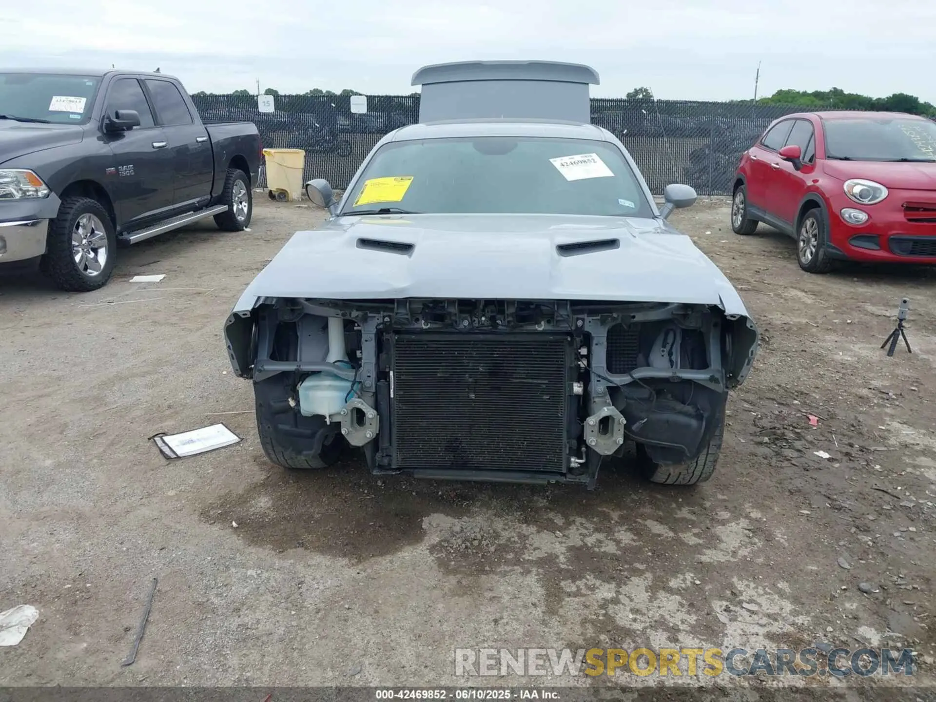 6 Photograph of a damaged car 2C3CDZAG8LH203773 DODGE CHALLENGER 2020
