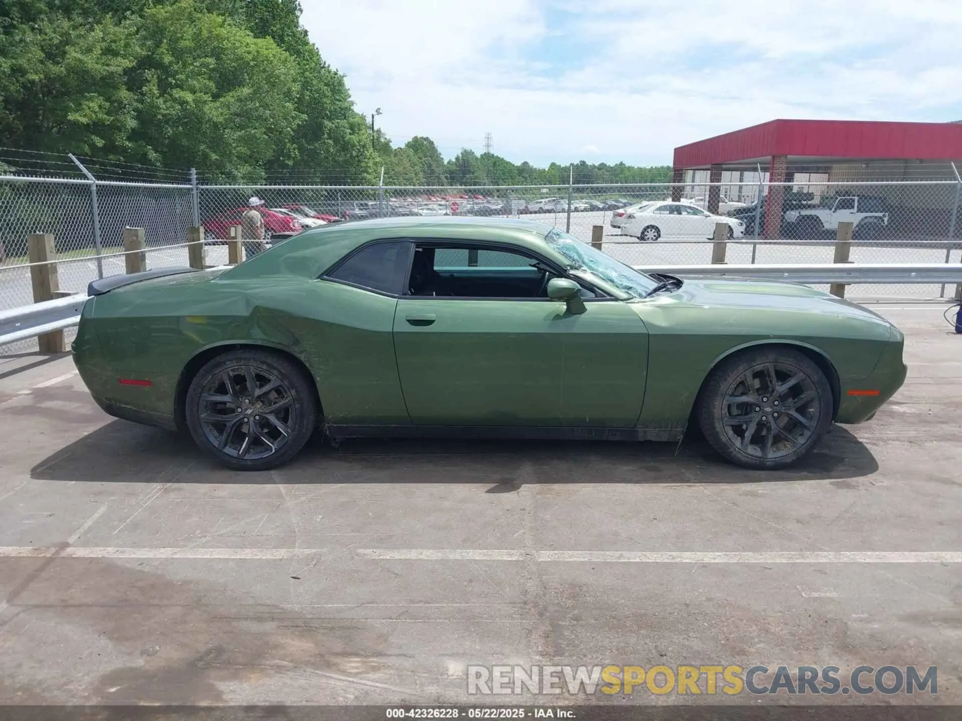 13 Photograph of a damaged car 2C3CDZBT0LH118907 DODGE CHALLENGER 2020