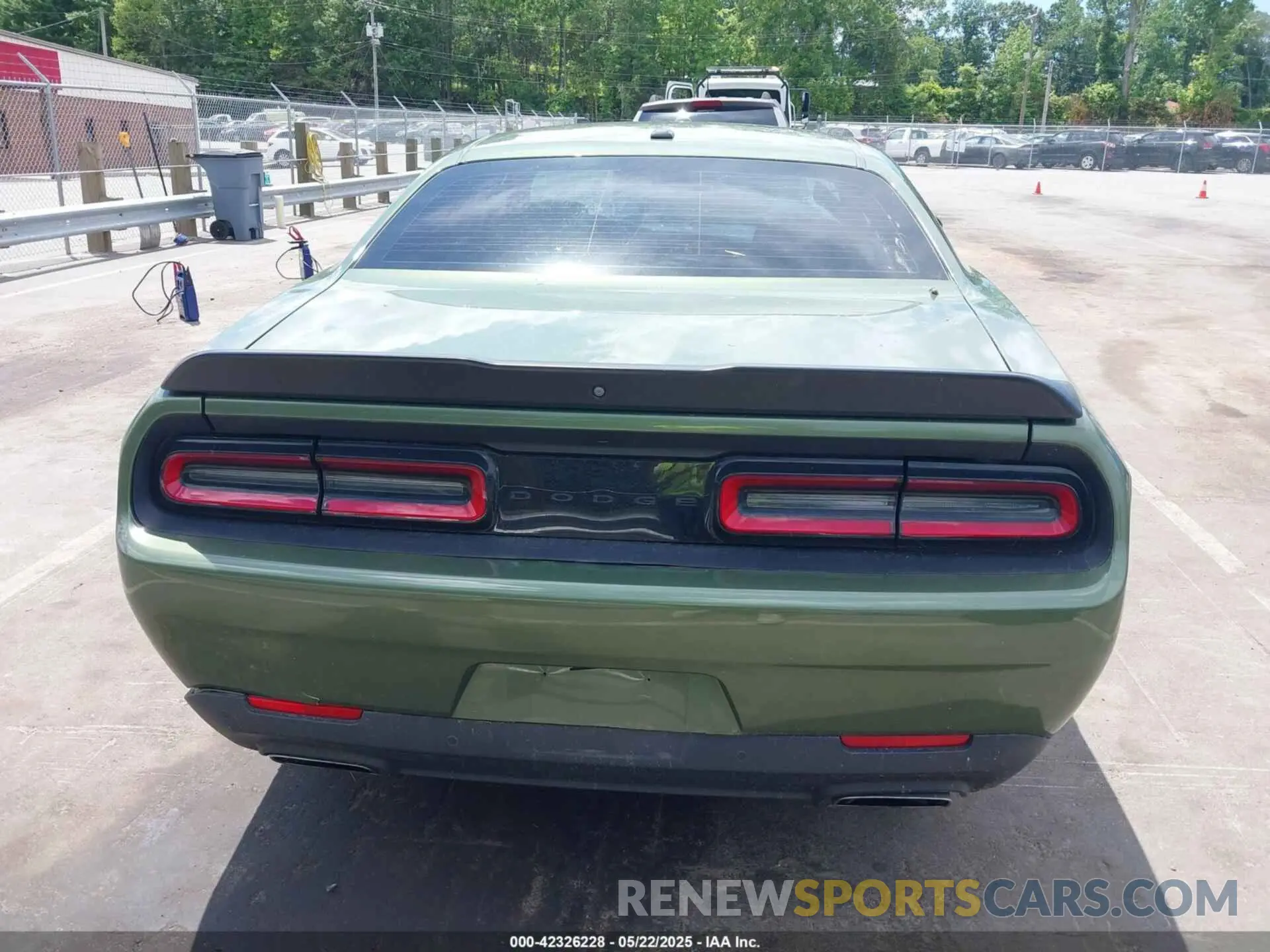 16 Photograph of a damaged car 2C3CDZBT0LH118907 DODGE CHALLENGER 2020