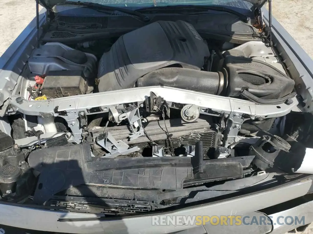 13 Photograph of a damaged car 2C3CDZBT0LH184969 DODGE CHALLENGER 2020