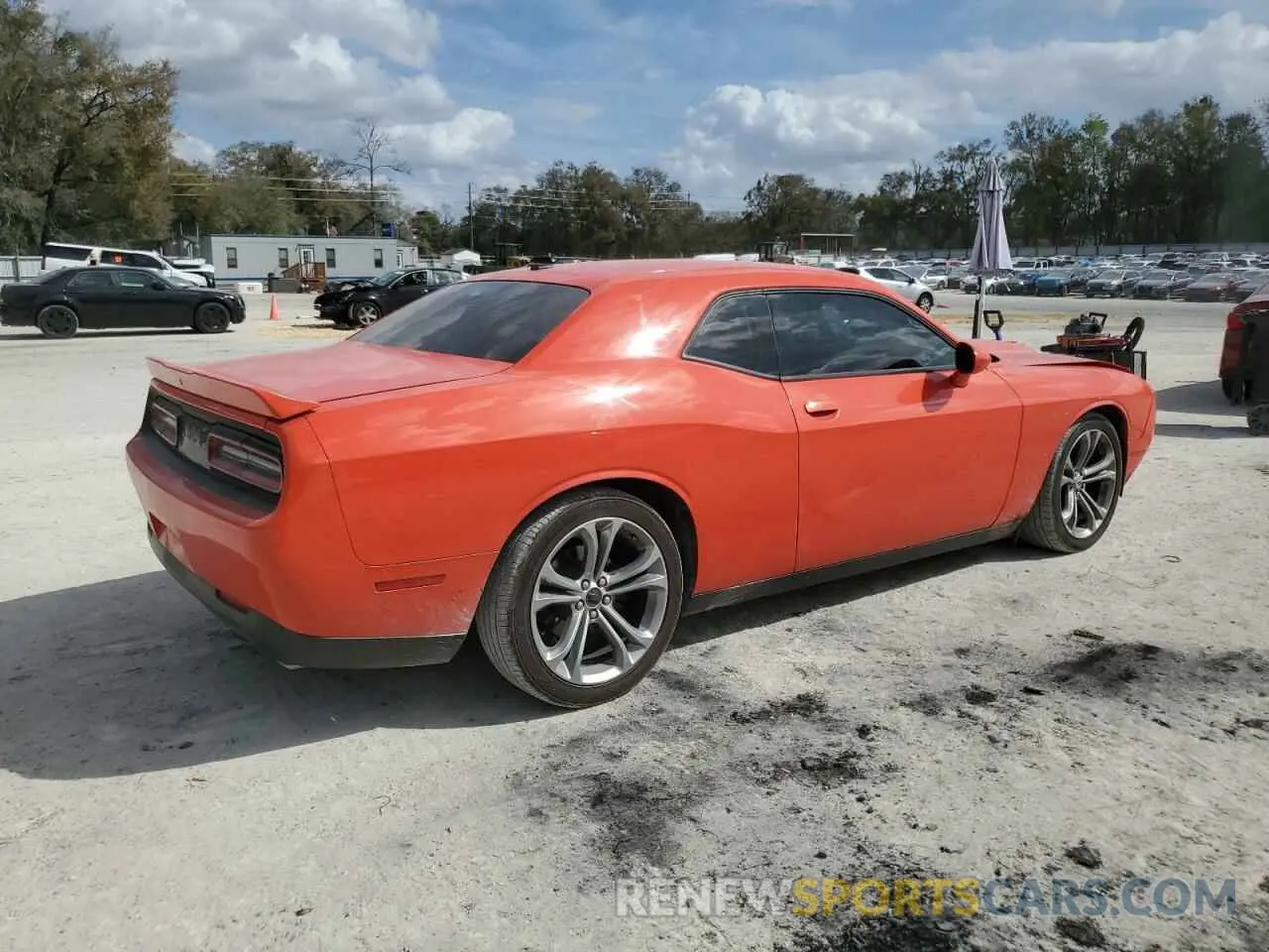 3 Photograph of a damaged car 2C3CDZBT1LH118592 DODGE CHALLENGER 2020