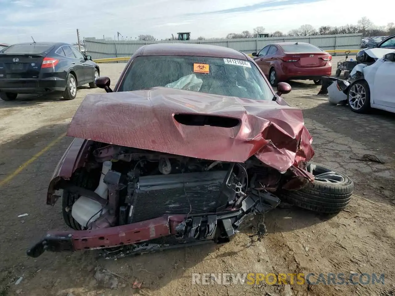 5 Photograph of a damaged car 2C3CDZBT2LH118617 DODGE CHALLENGER 2020