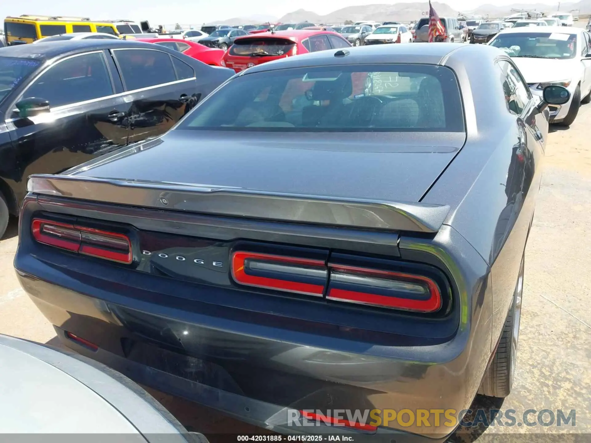16 Photograph of a damaged car 2C3CDZBT4LH118375 DODGE CHALLENGER 2020