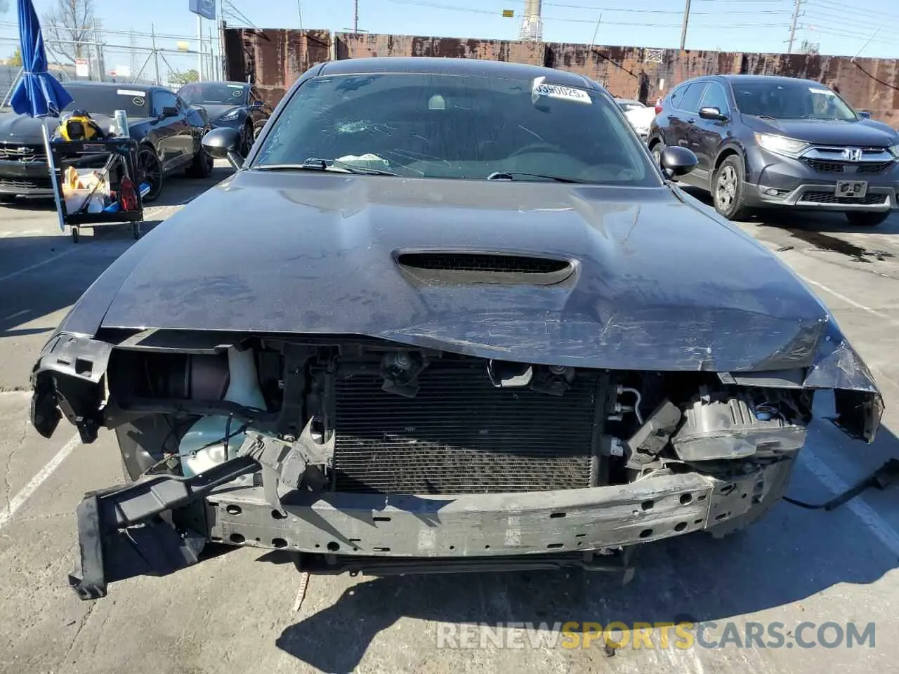 5 Photograph of a damaged car 2C3CDZBT5LH130955 DODGE CHALLENGER 2020