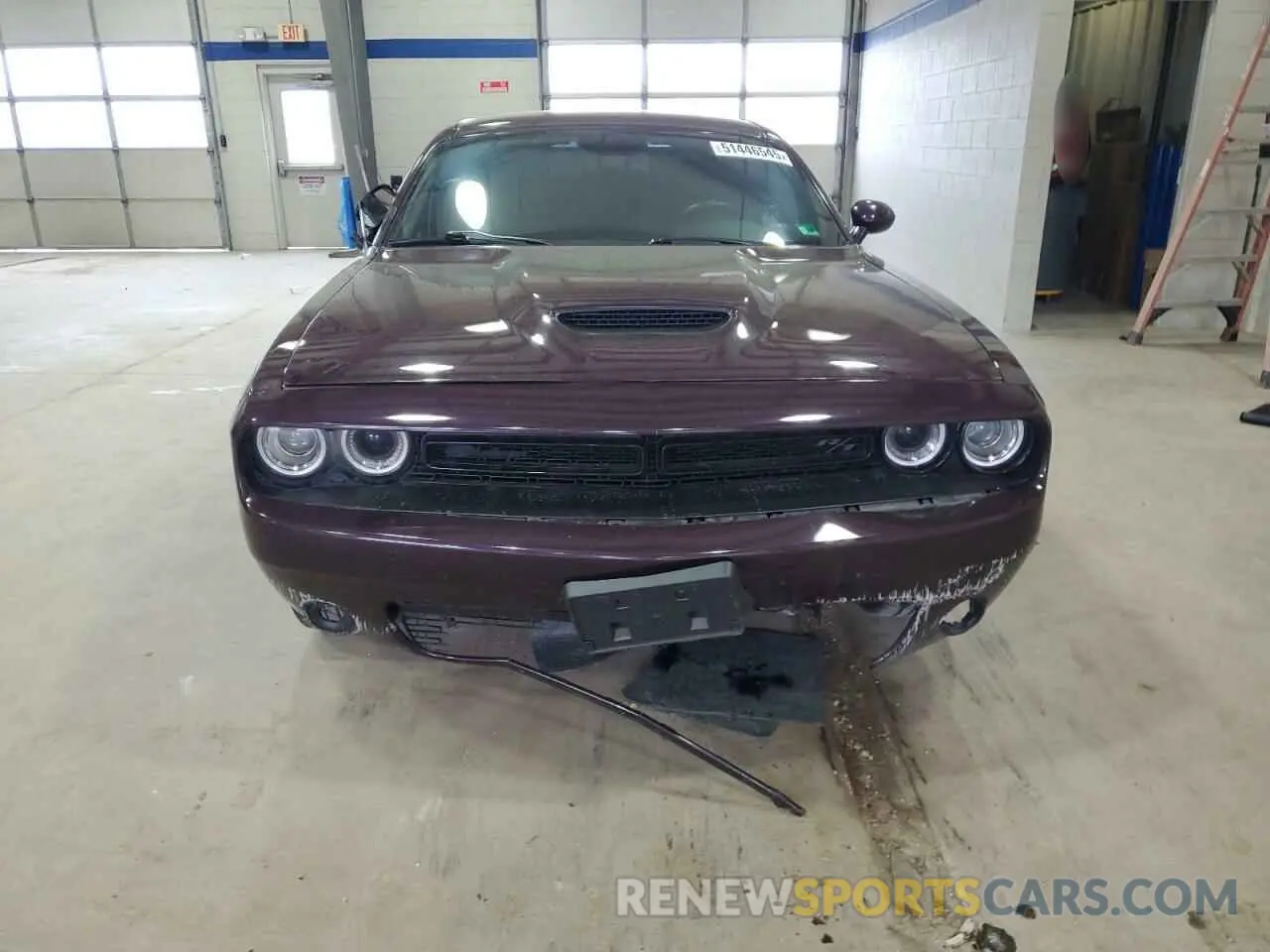 5 Photograph of a damaged car 2C3CDZBT5LH189780 DODGE CHALLENGER 2020
