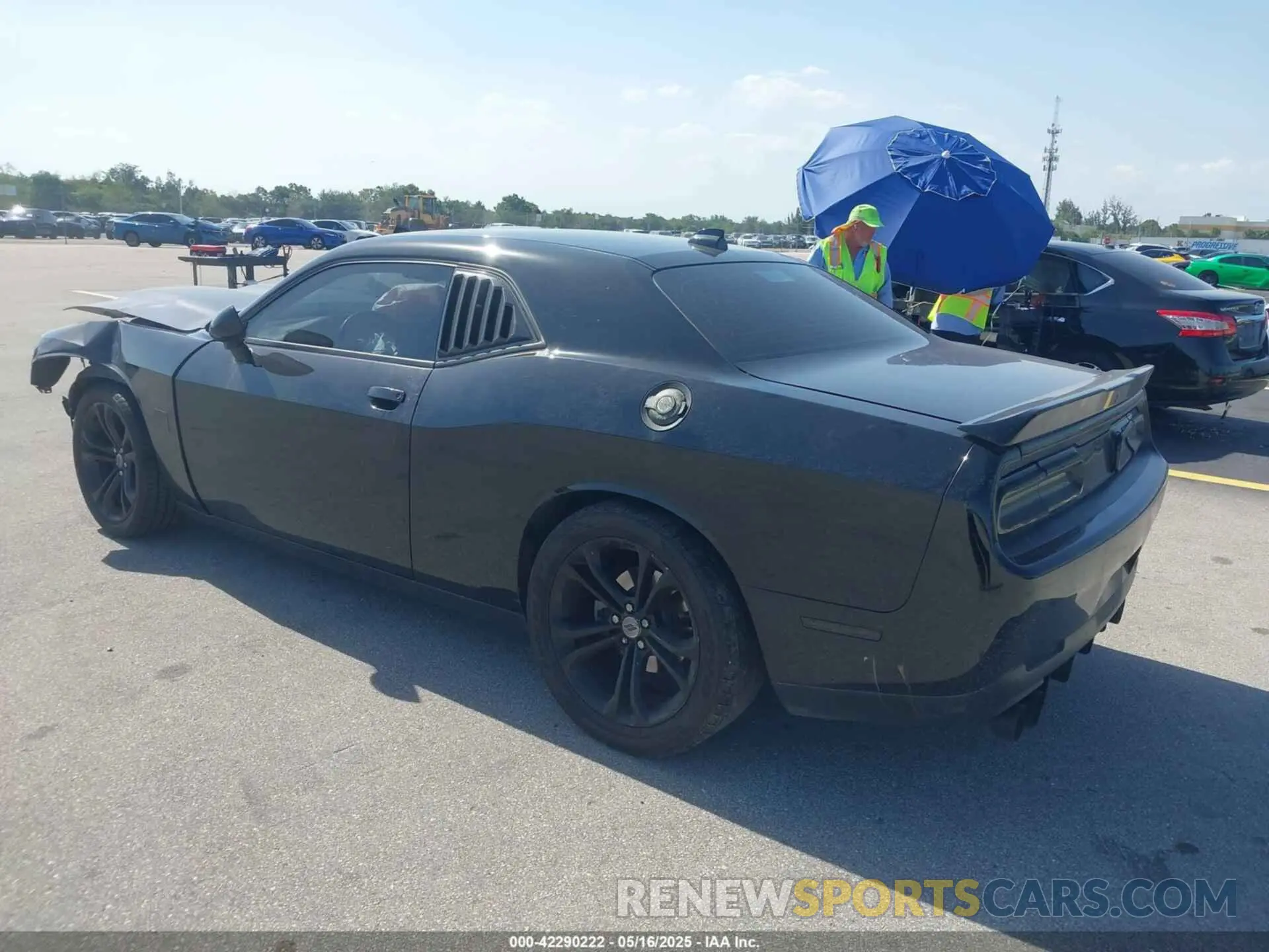 3 Photograph of a damaged car 2C3CDZBT7LH142752 DODGE CHALLENGER 2020