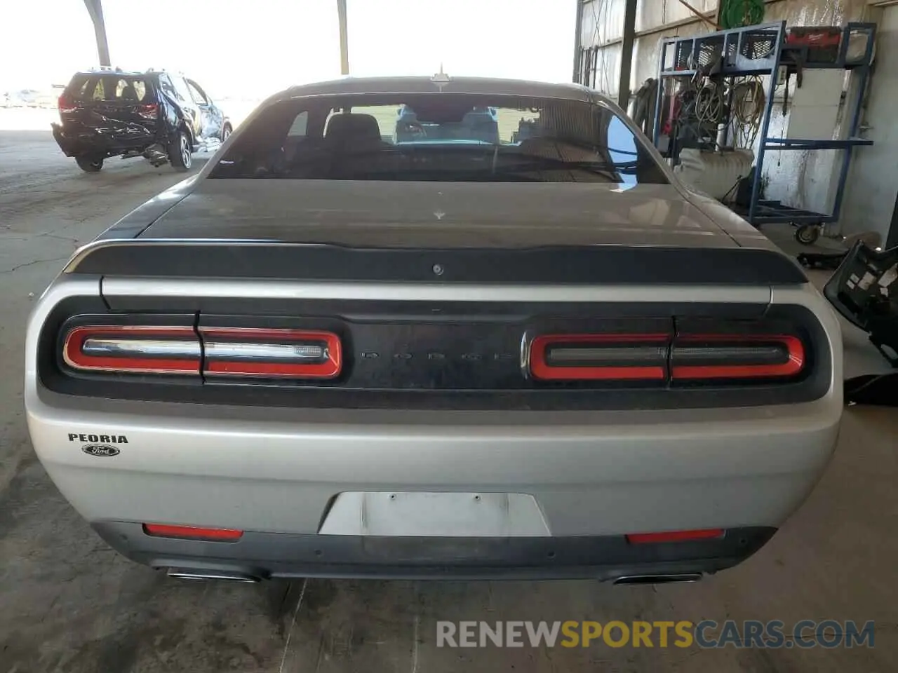 6 Photograph of a damaged car 2C3CDZBT8LH118962 DODGE CHALLENGER 2020