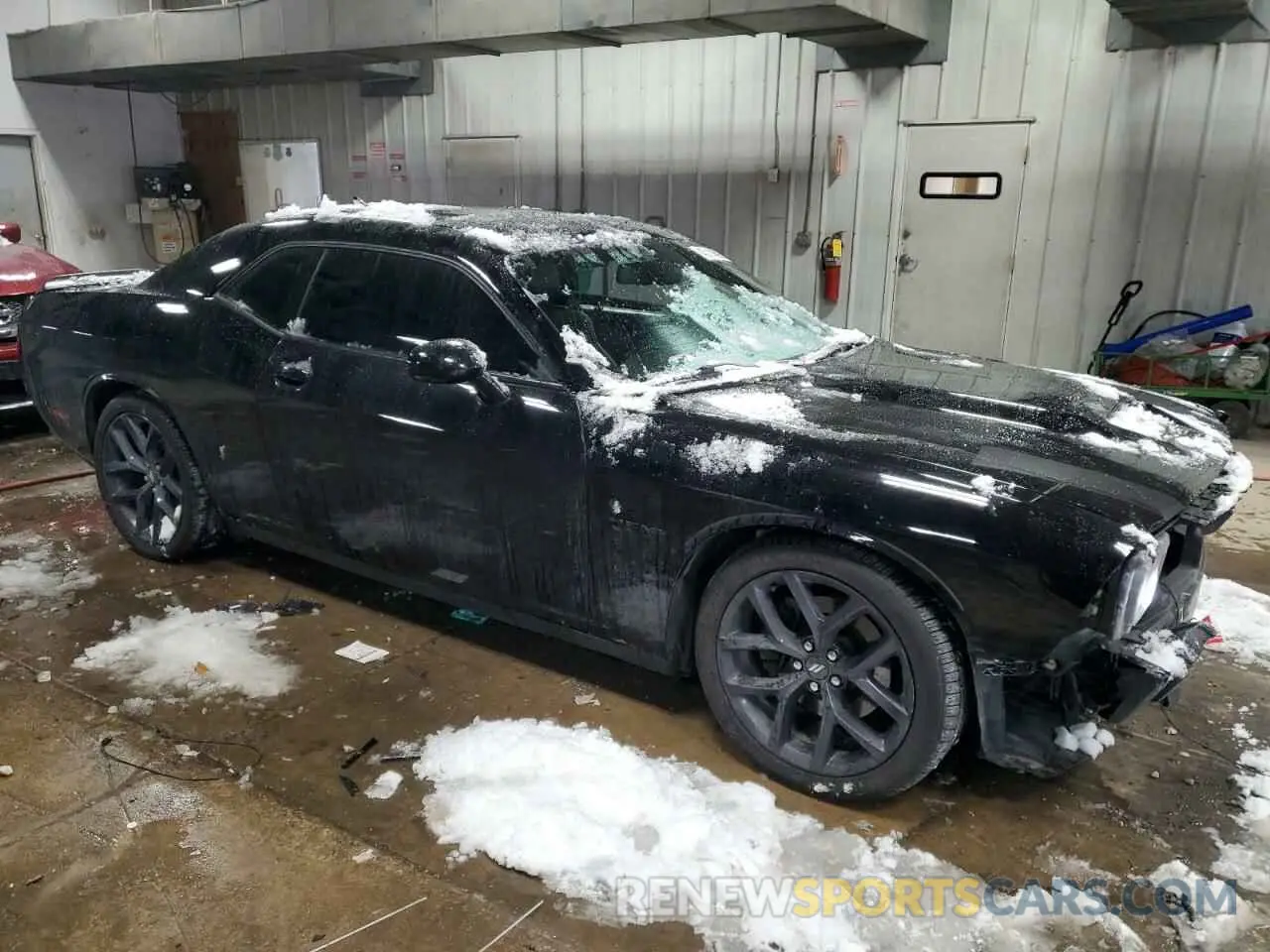 4 Photograph of a damaged car 2C3CDZBT8LH165229 DODGE CHALLENGER 2020